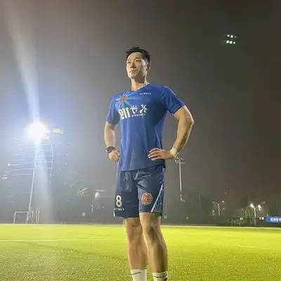 侯语